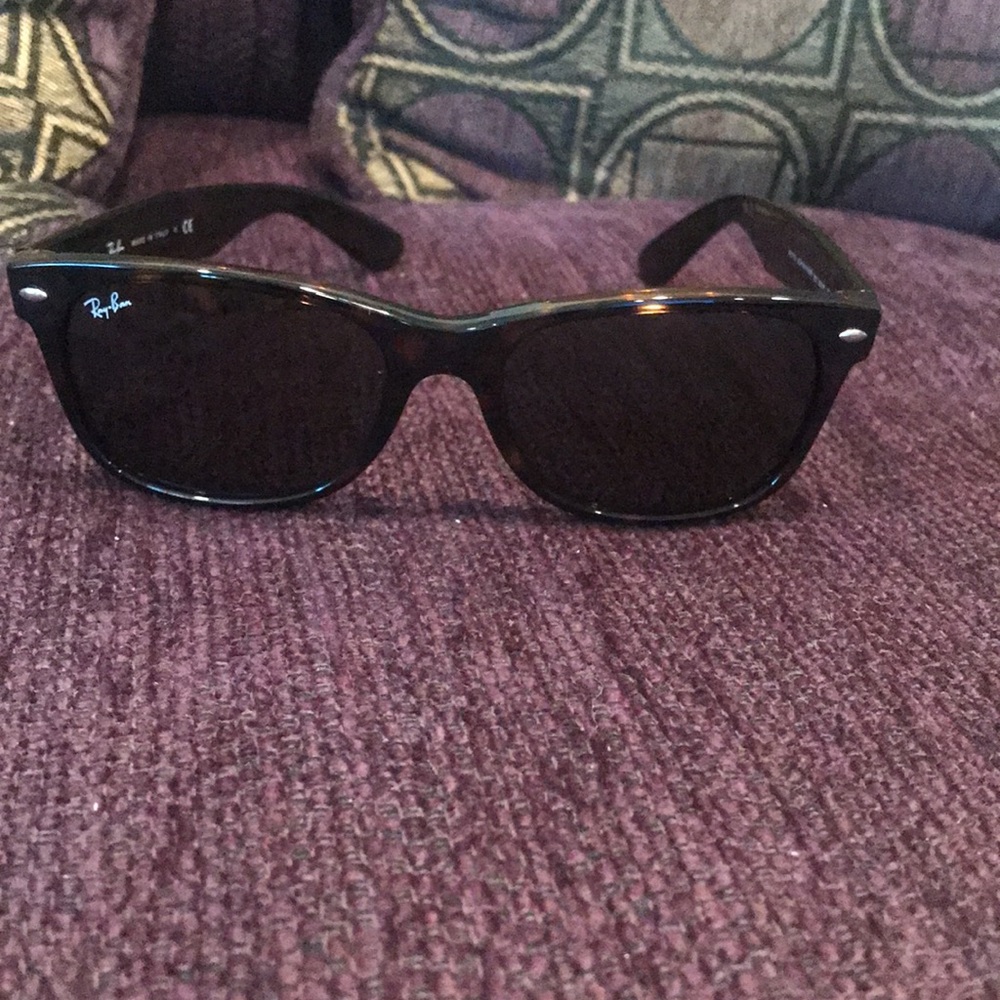 Ray ban New wayfarer classic tortoise color